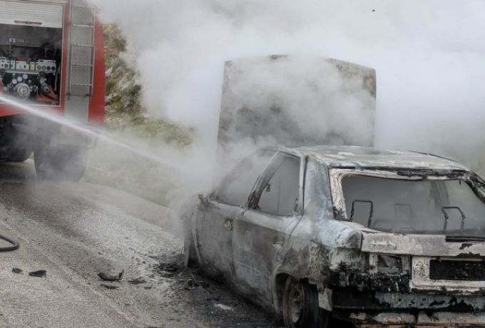 Φωτιά σε Ι.Χ. κοντά στη Μονή Φανερωμένης Χιλιομοδίου – Σώθηκε η πευκόφυτη περιοχή από τα χειρότερα
